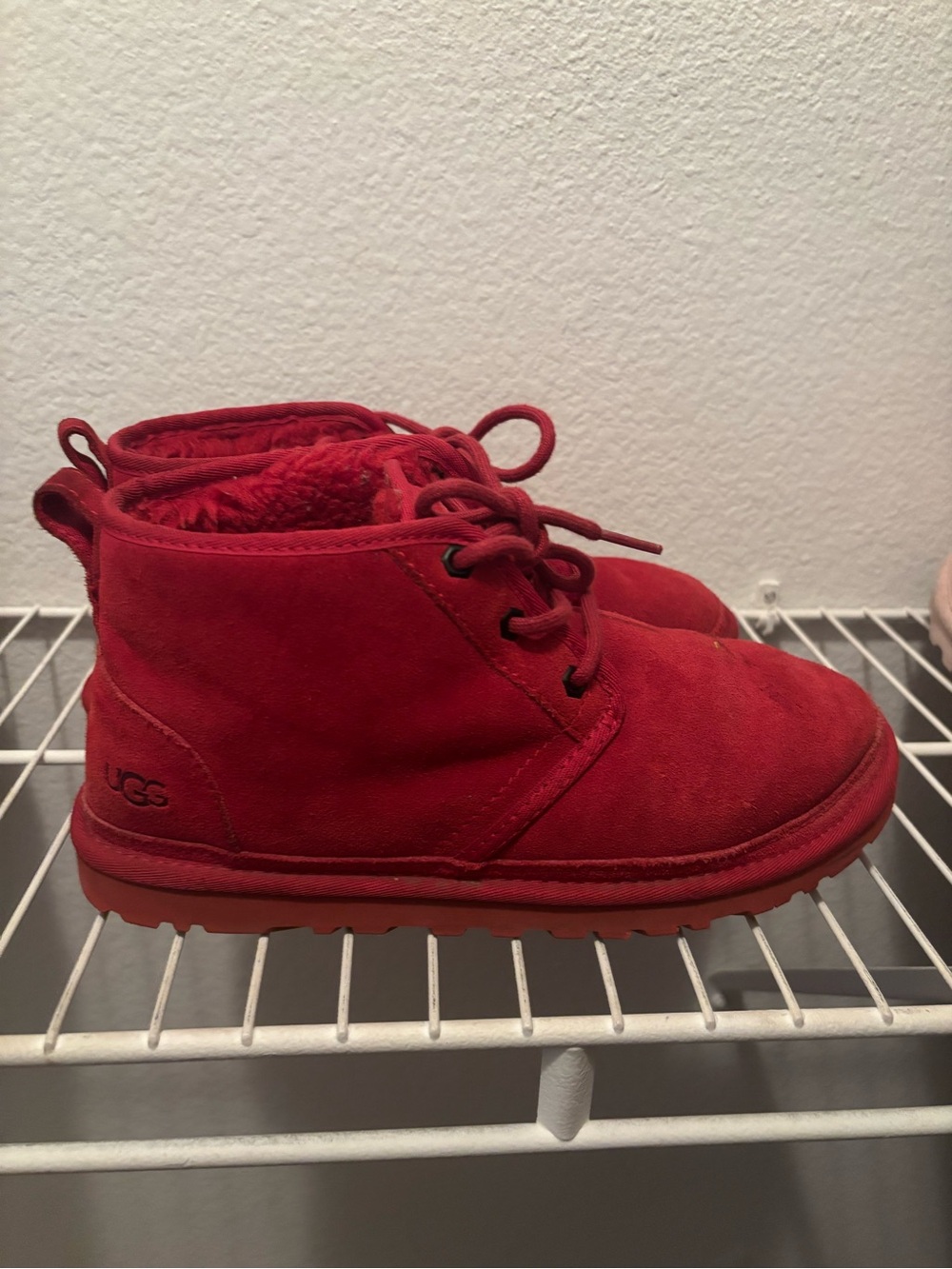 UGG Neumel samba red